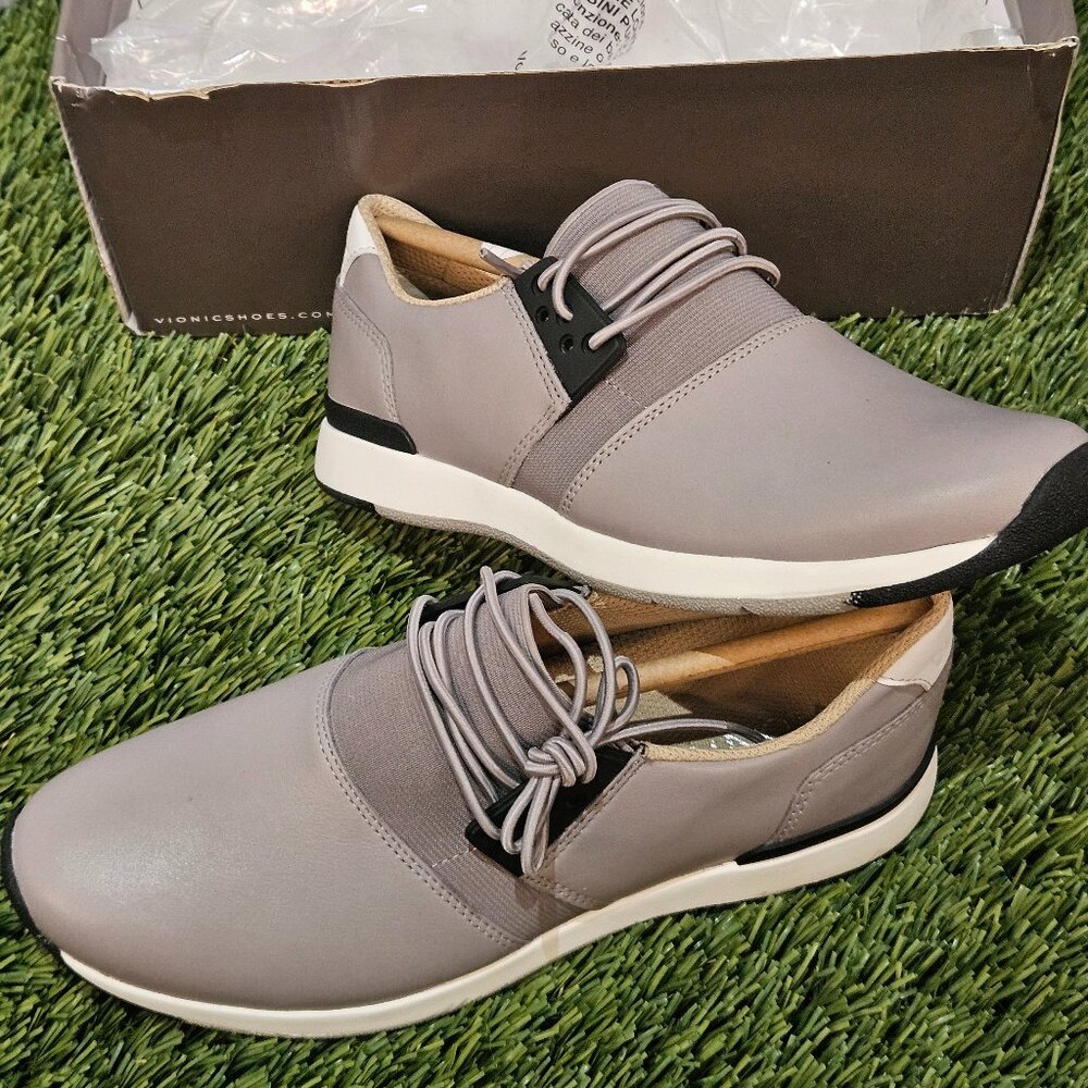 Vionic Women’s Carmen Leather Slip-On Sneakers – Light Gray – Size 6.5M – NIB 👟
